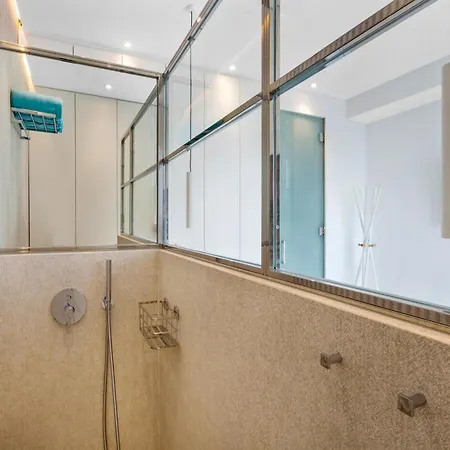 Ocean-view With Access Apartamento *